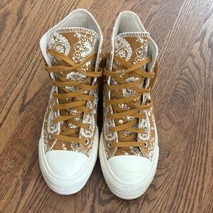 Converse Chuck Taylor All Star Platform High ‘Fall Florals- Wheats sneakers